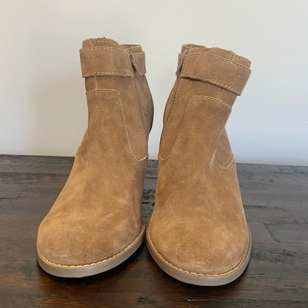 Sole Society Peytal Suede Side Zip Wedge Booties NEW Camel Size 8